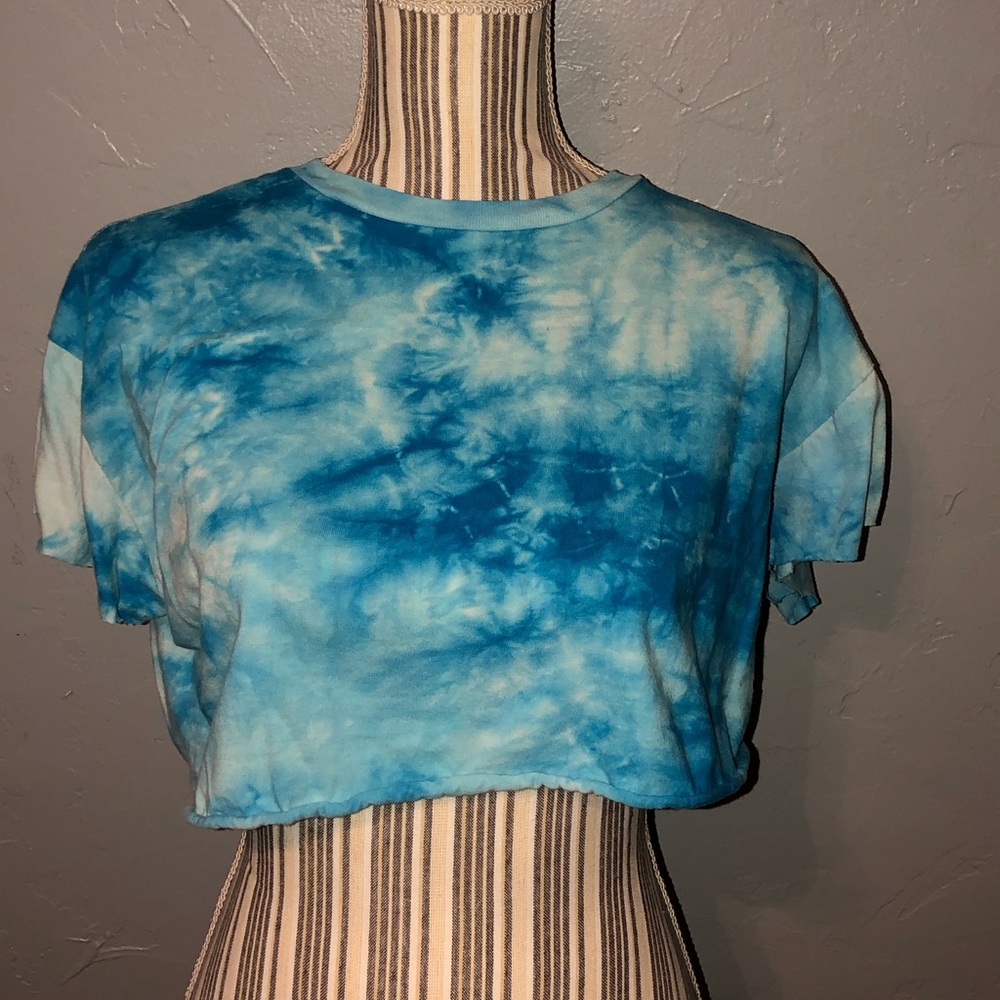 Blue tie dye crop top